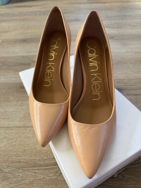 Calvin Klein nude Leather Pointed-Toe Pumps